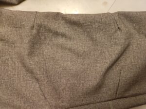 膝のダーツ加工部分